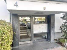 Haust�re Modernes Penthouse mit Sonne, Stil & Skylineblick