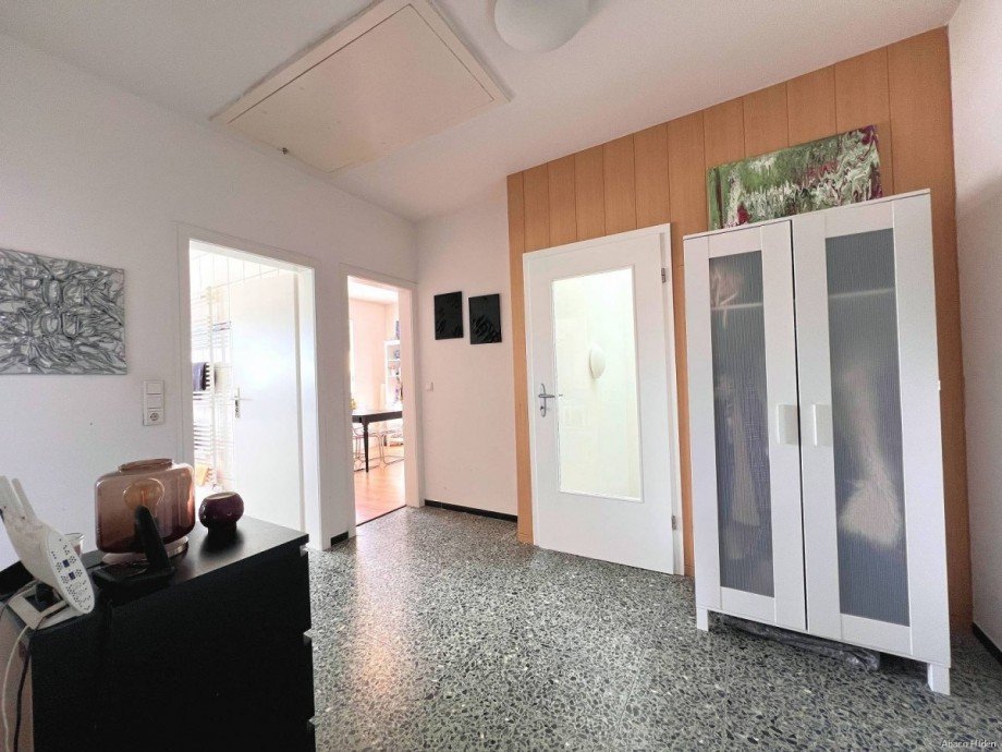 OG Diele Zweifamilienhaus Neuss / Hoisten