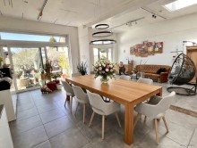 EG Essen Viel Platz f�r Familie und Arbeit - Zweifamilienhaus mit B�ro in Neuss-Hoisten