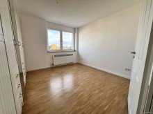 Schlafzimmer Modernes Penthouse mit Sonne, Stil & Skylineblick