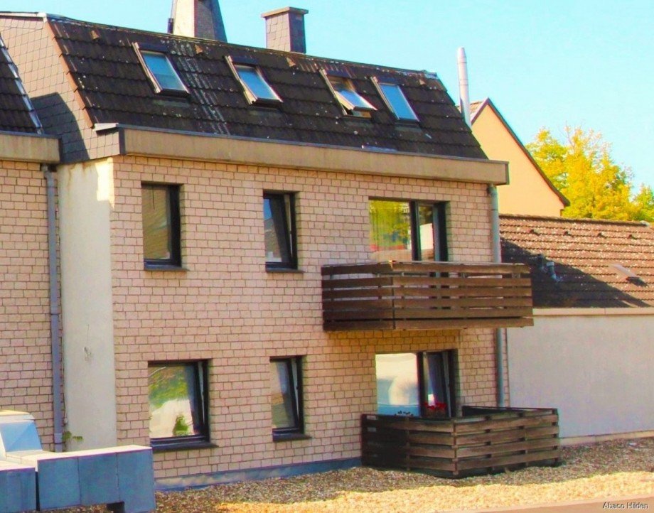 Hausansicht hinten Wohn- / Gesch�ftshaus Hilden