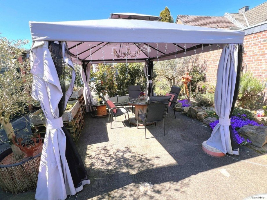 Sonnenterrasse Zweifamilienhaus Neuss / Hoisten