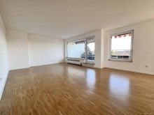 Wohnen Modernes Penthouse mit Sonne, Stil & Skylineblick