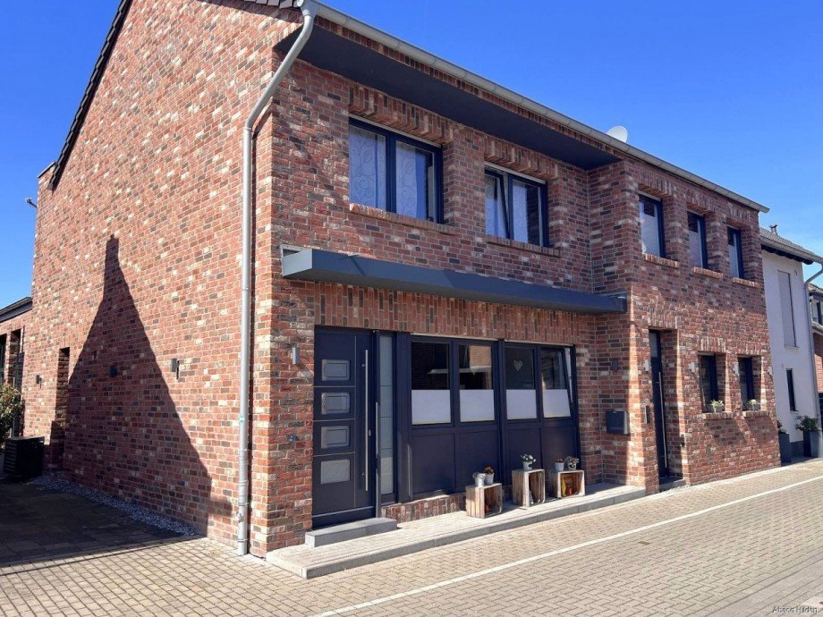 Haussicht Zweifamilienhaus Neuss / Hoisten