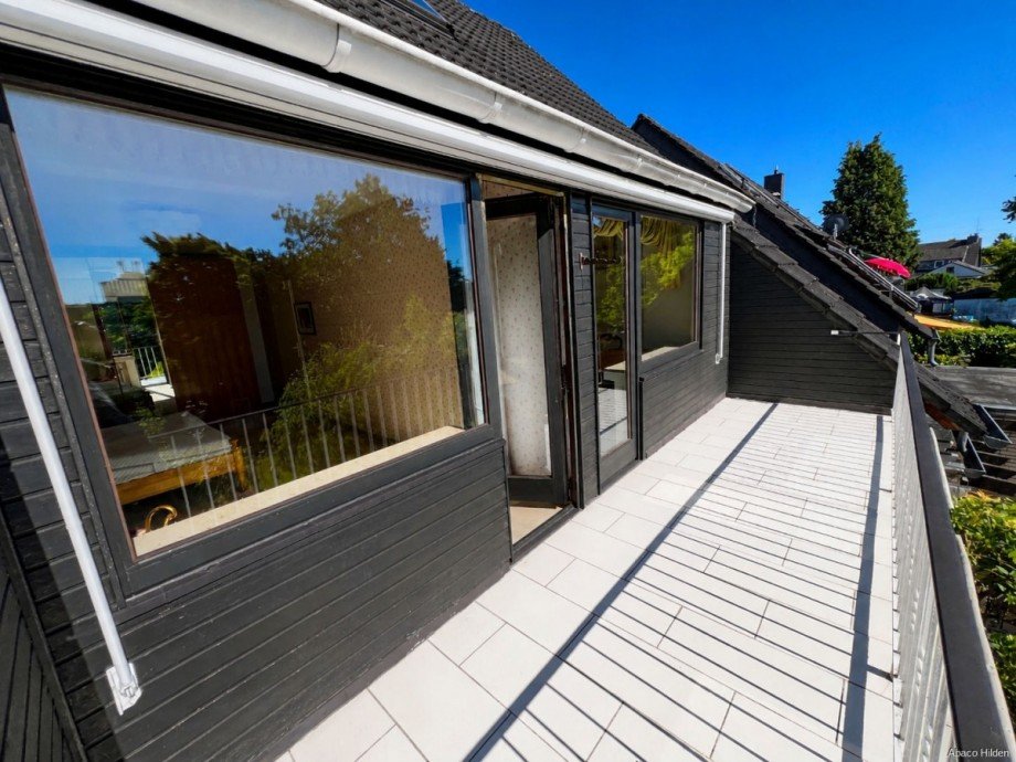 DG Balkon Doppelhaush�lfte Hilden