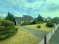 Bild (f4b01e6ccbce340cf9f5609abfafbb82): Attraktives gro�es Baugrundst�ck mit Abrisshaus in Erkrath-Kempen